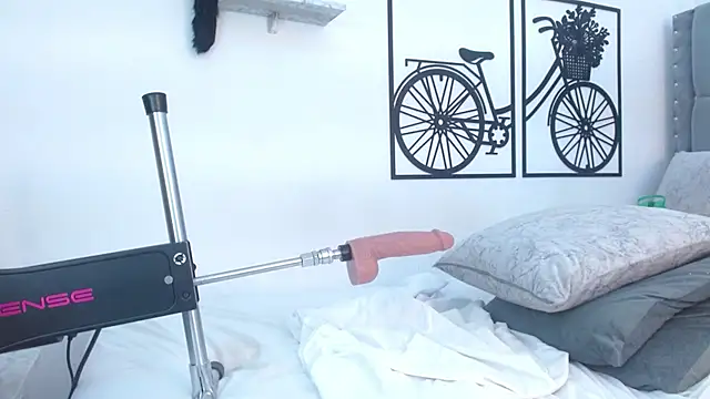 Snapshot of YUSELFI_ROSS_ chatting on 02-12-25, 06:51 YUSELFI ROSS online show from 02-12-25, 06:51