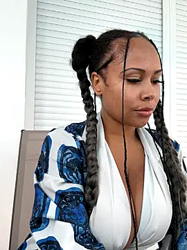 HaileyDiana online show from 11-17-25, 10:54