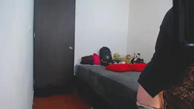 lili peach online show from 04-23-26, 09:39