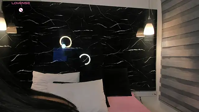 Snapshot of ANTONELLA__ROUSE_ chatting on 02-21-25, 06:07 ANTONELLA ROUSE online show from 02-21-25, 06:07