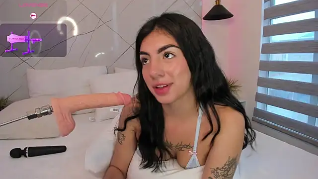 Snapshot of ANTONELLA__ROUSE_ chatting on 03-01-25, 09:04 ANTONELLA ROUSE online show from 03-01-25, 09:04