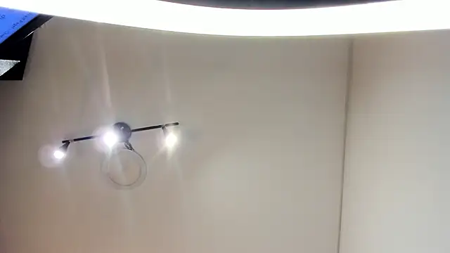 Snapshot of ANTONELLA__ROUSE_ chatting on 03-06-25, 11:31 ANTONELLA ROUSE online show from 03-06-25, 11:31