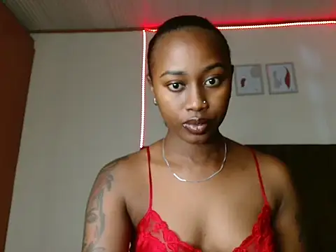 Snapshot of Miss_hot_candy chatting on 01-11-25, 05:52 Miss hot candy online show from 01-11-25, 05:52