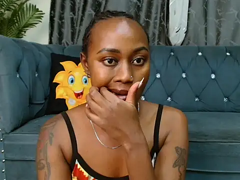 Snapshot of Miss_hot_candy chatting on 03-08-25, 05:01 Miss hot candy online show from 03-08-25, 05:01