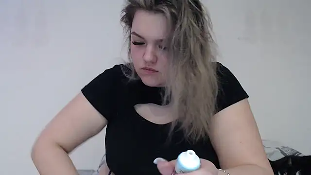 Snapshot of AnitaWillias chatting on 03-07-25, 12:15 AnitaWillias online show from 03-07-25, 12:15