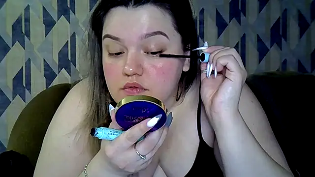 Snapshot of AnitaWillias chatting on 12-14-25, 06:01 AnitaWillias online show from 12-14-25, 06:01