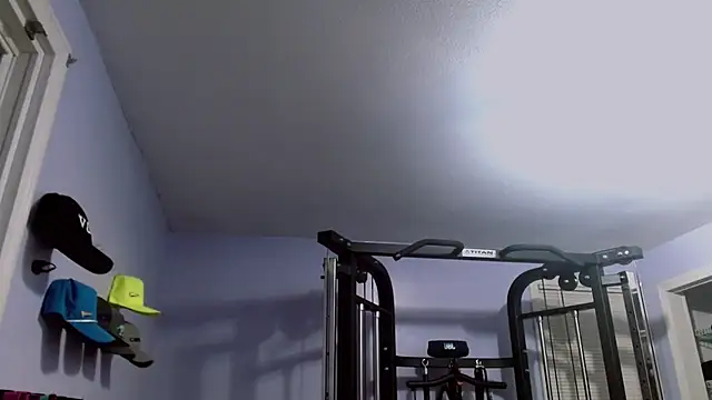 Snapshot of DaddySnowXX chatting on 11-06-25, 01:17 DaddySnowXX online show from 11-06-25, 01:17