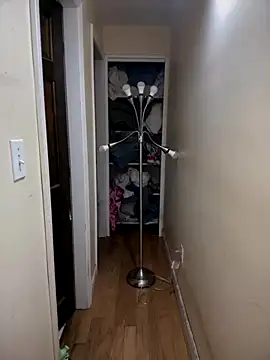 Snapshot of DaddySnowXX chatting on 12-17-25, 07:03 DaddySnowXX online show from 12-17-25, 07:03