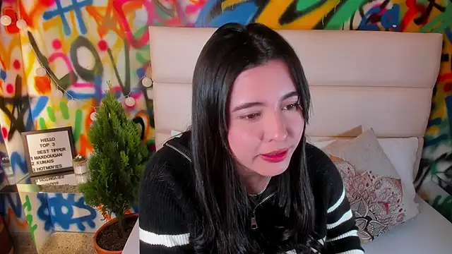 Snapshot of Liana_Bernocchi chatting on 11-14-25, 09:02 Liana Bernocchi online show from 11-14-25, 09:02