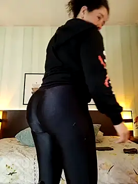 Valeria  soler online show from 02-18-25, 11:11