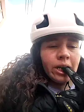 Valeria  soler online show from 10-20-25, 12:38