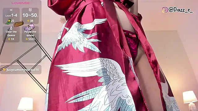  evelin diaz online show from 03-20-25, 03:58