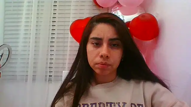 Snapshot of catrinasexy19 chatting on 02-25-25, 02:25 catrinasexy19 online show from 02-25-25, 02:25