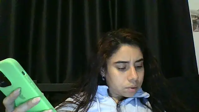 Snapshot of catrinasexy19 chatting on 03-18-25, 10:48 catrinasexy19 online show from 03-18-25, 10:48