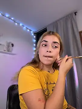 JoselinFlower  online show from 02-14-26, 01:24