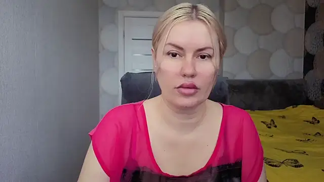 Snapshot of natusik chatting on 06-05-26, 05:03 natusik online show from 06-05-26, 05:03