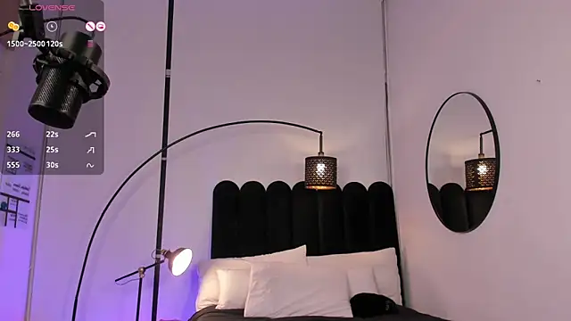 Snapshot of ariana_fitl_ chatting on 03-17-25, 11:11 ariana fitl online show from 03-17-25, 11:11