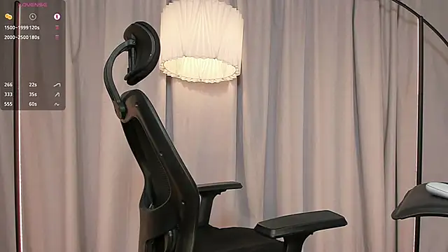 Snapshot of ariana_fitl_ chatting on 10-12-25, 04:55 ariana fitl online show from 10-12-25, 04:55