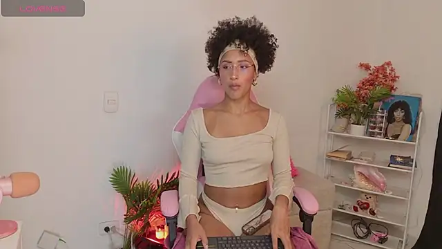 Snapshot of mulata_1ch chatting on 05-05-26, 01:24 mulata 1ch online show from 05-05-26, 01:24