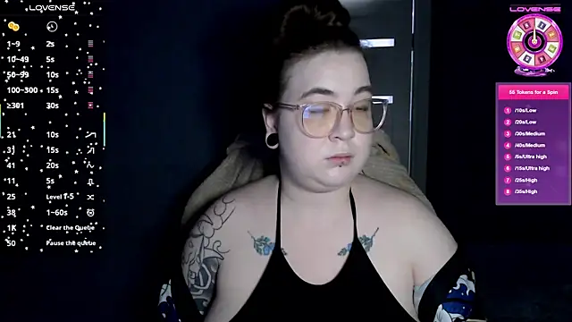 Valeri-Star online show from 12-17-25, 10:21