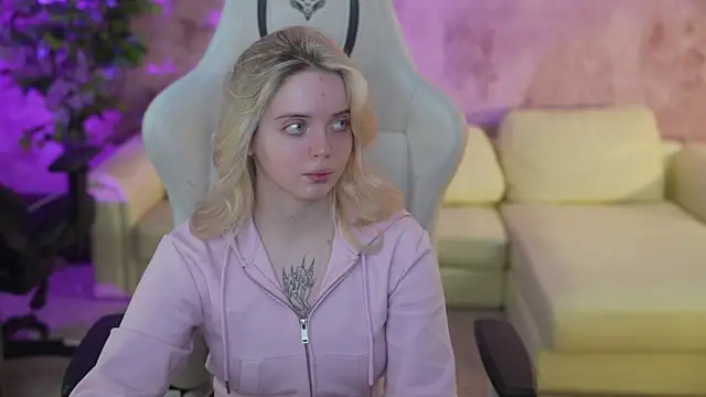 Cassy-Celestial  online show from 02-02-25, 11:53