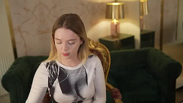 Cassy-Celestial  online show from 10-21-25, 04:24