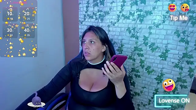 MIABOOBS   online show from 11-17-25, 07:41