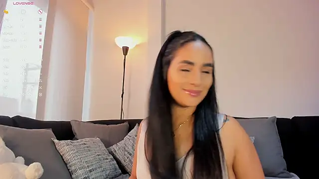 Snapshot of iara_martinez chatting on 11-24-25, 03:12 iara martinez online show from 11-24-25, 03:12