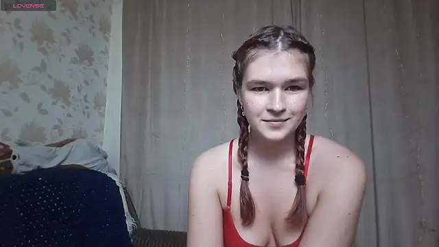 MargoFoxy online show from 10-28-25, 08:22