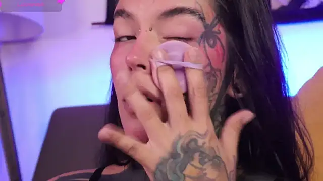 SylveonFox online show from 10-22-25, 10:37