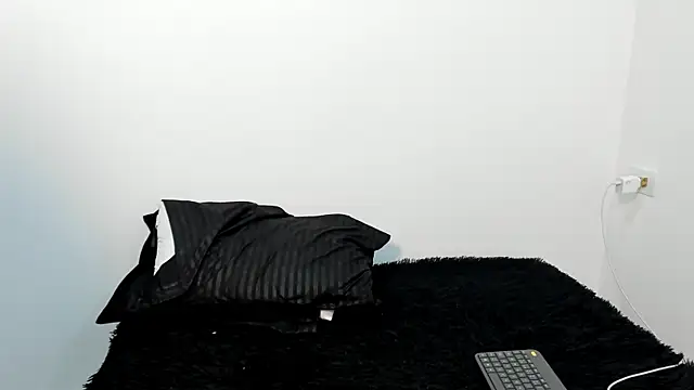 cami-01 online show from 09-27-25, 08:14