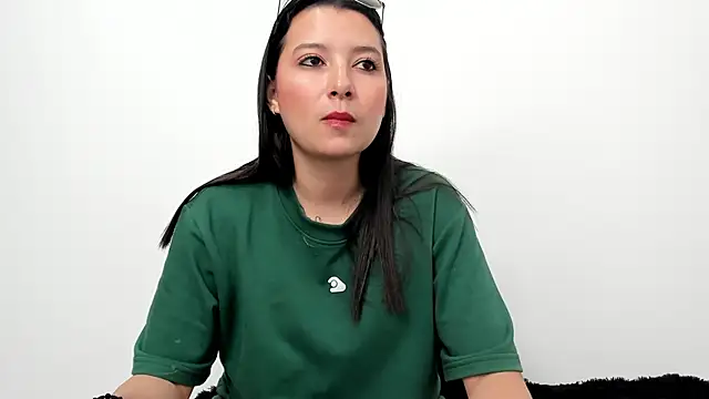 cami-01 online show from 10-30-25, 08:42