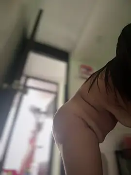 Sol biglips online show from 02-20-25, 04:25