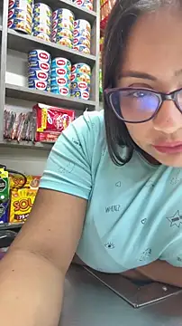 Snapshot of Sol_biglips chatting on 11-25-25, 11:27 Sol biglips online show from 11-25-25, 11:27