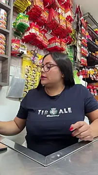 Snapshot of Sol_biglips chatting on 01-17-26, 03:17 Sol biglips online show from 01-17-26, 03:17