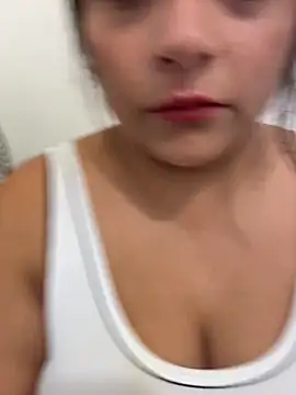 Snapshot of Sol_biglips chatting on 03-02-26, 03:30 Sol biglips online show from 03-02-26, 03:30