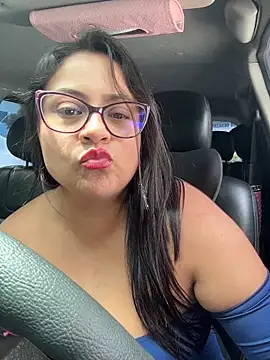 Snapshot of Sol_biglips chatting on 03-10-26, 06:02 Sol biglips online show from 03-10-26, 06:02