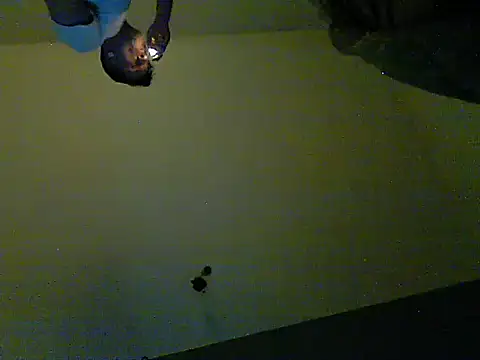 Snapshot of oopsxx chatting on 02-06-25, 11:37 oopsxx online show from 02-06-25, 11:37