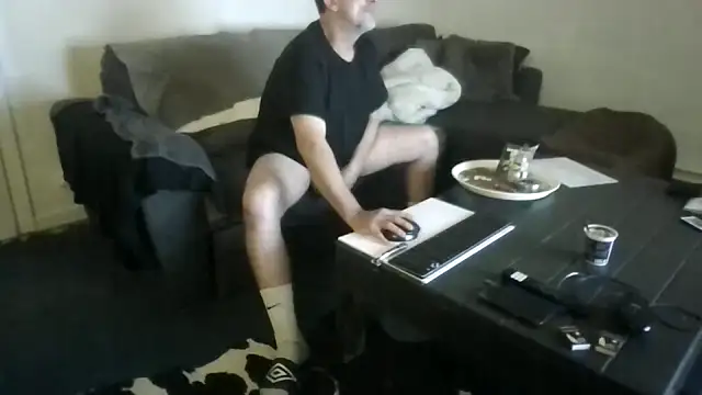 Snapshot of oopsxx chatting on 11-06-25, 03:29 oopsxx online show from 11-06-25, 03:29