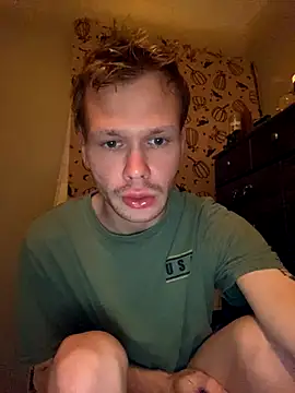 Snapshot of Mikeswanston chatting on 10-05-25, 08:45 Mikeswanston online show from 10-05-25, 08:45