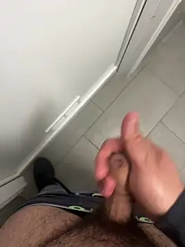 Snapshot of _themask_ chatting on 03-13-25, 07:17 themask online show from 03-13-25, 07:17