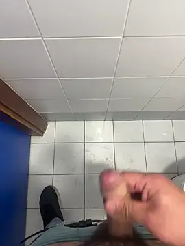 Snapshot of _themask_ chatting on 10-14-25, 02:51 themask online show from 10-14-25, 02:51