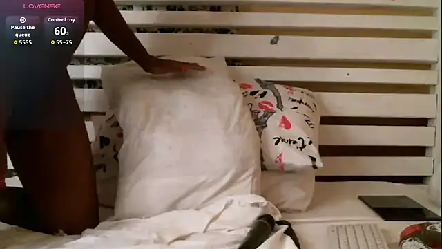 black sexy queen online show from 11-07-25, 09:15