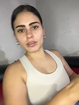 Snapshot of Azuna25 chatting on 11-25-25, 07:14 Azuna25 online show from 11-25-25, 07:14