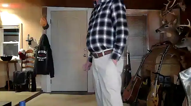 Snapshot of Bramro409 chatting on 12-05-24, 02:20 Bramro409 online show from 12-05-24, 02:20