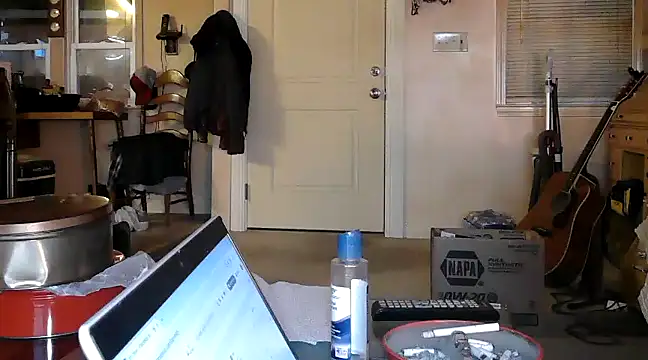 Snapshot of Bramro409 chatting on 12-22-24, 01:55 Bramro409 online show from 12-22-24, 01:55