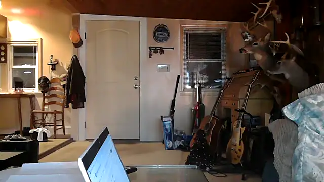 Snapshot of Bramro409 chatting on 01-29-25, 01:58 Bramro409 online show from 01-29-25, 01:58