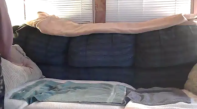 Snapshot of Bramro409 chatting on 02-16-25, 02:20 Bramro409 online show from 02-16-25, 02:20