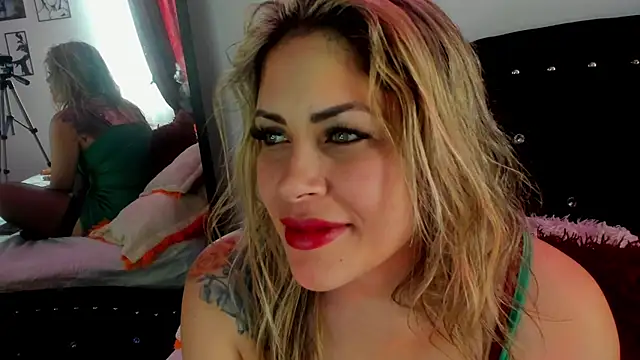 Snapshot of Natalia_Montoya chatting on 02-11-25, 04:56 Natalia Montoya online show from 02-11-25, 04:56