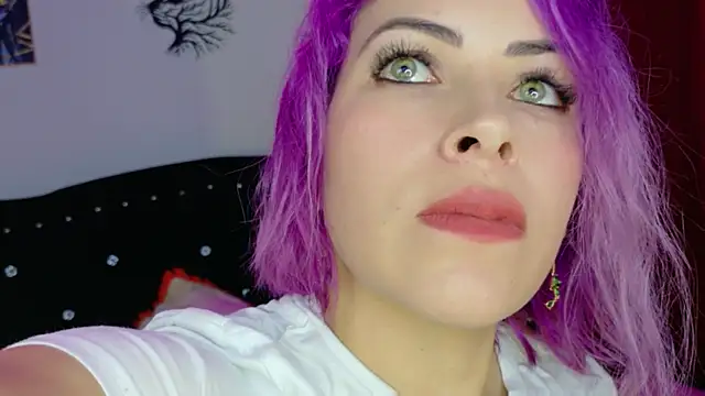 Snapshot of Natalia_Montoya chatting on 05-15-26, 01:12 Natalia Montoya online show from 05-15-26, 01:12